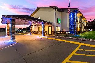 quality inn galesburg near us highway 34 and i 74