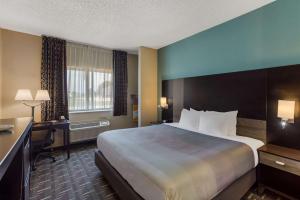 quality inn galesburg near us highway 34 and i 74