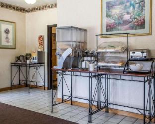 quality inn galesburg near us highway 34 and i 74