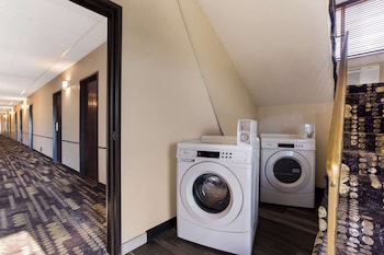 Quality Inn Galesburg Near Us Highway 34 And I-74,Near Carl Sandburg Mall,3 star