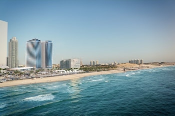 bat yam