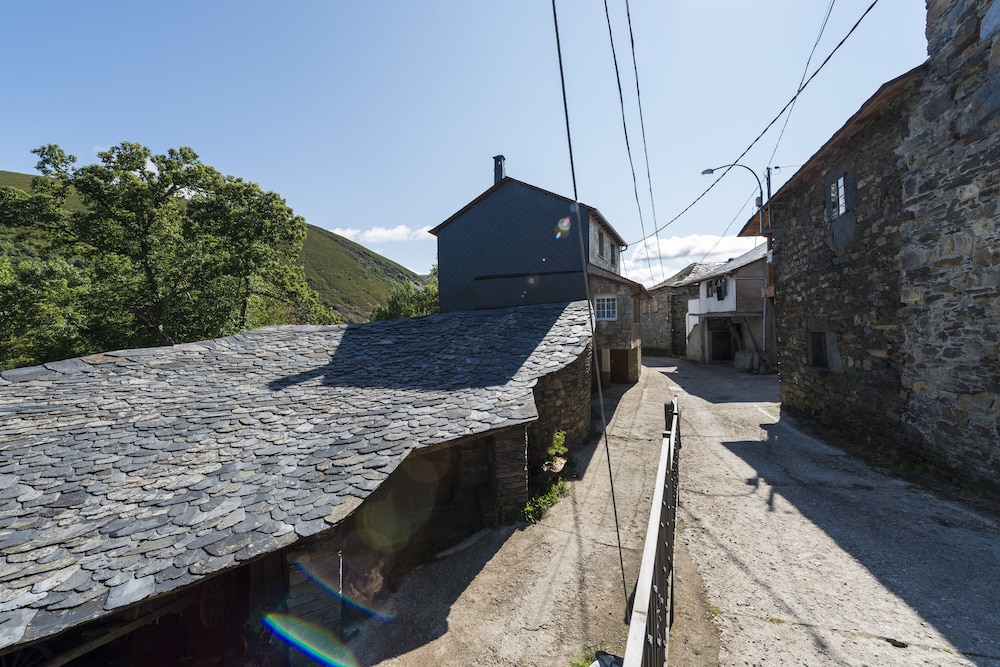 hotel rural valle de ancares