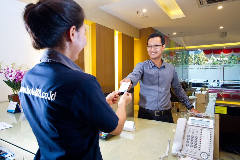 hotel 88 grogol by wh