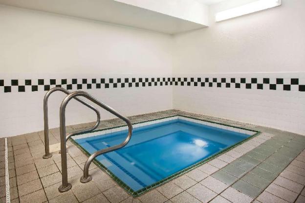 baymont inn and suites helena