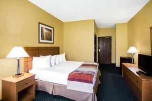 baymont inn and suites helena