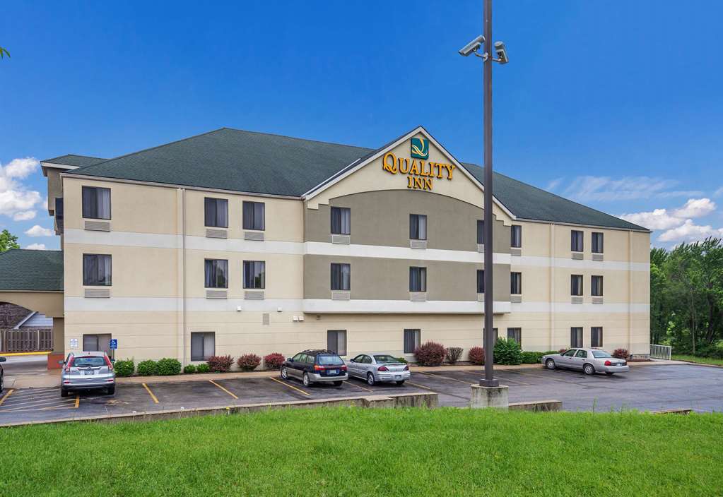 quality inn i 70 near kansas speedway