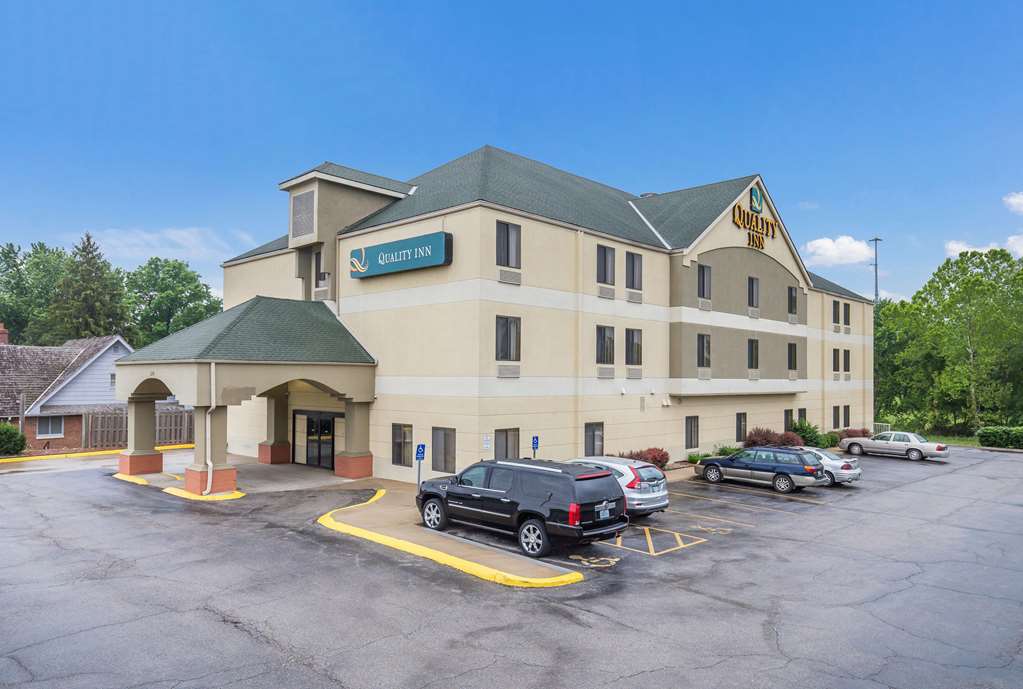 quality inn i 70 near kansas speedway