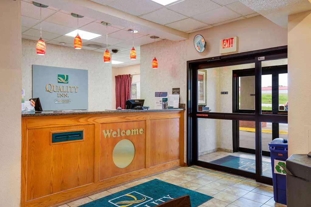 quality inn i 70 near kansas speedway