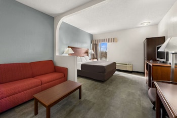 suburban studios kansas city airport north