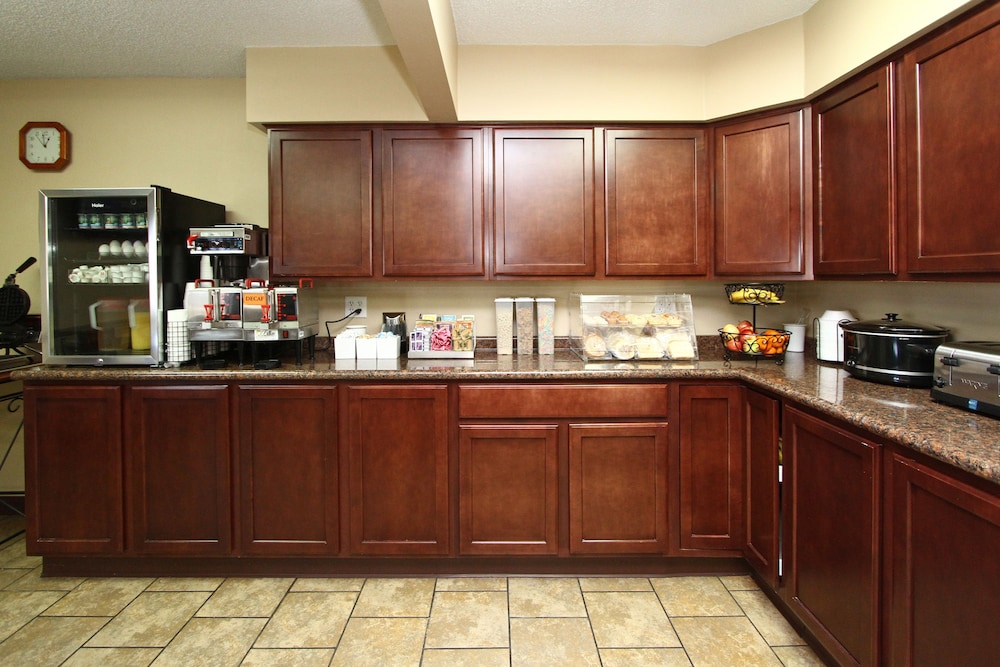 New Victorian Inn And Suites,Nebraska>>Kearney,3 star