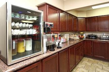 new victorian inn and suites