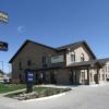 new victorian inn and suites