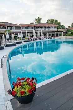 dion palace