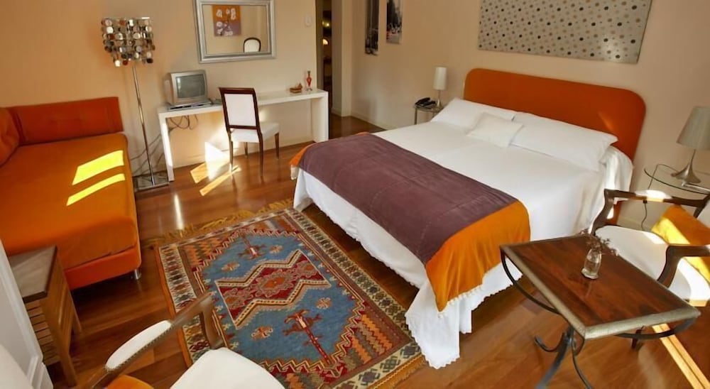 hotel santa coloma del camino