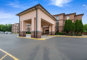 Quality Inn & Suites,Jeffersonville - Clarksville>>Indiana,2.5 star