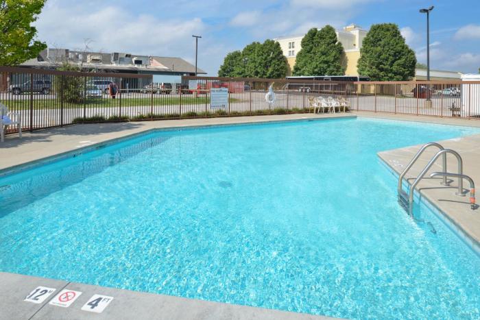 new victorian inn and suites