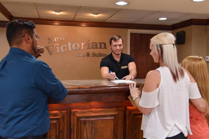 new victorian inn and suites