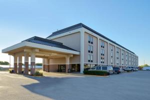 new victorian inn and suites