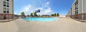 new victorian inn and suites