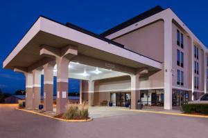 new victorian inn and suites