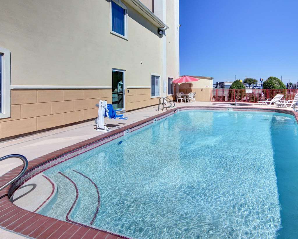 quality inn and suites terrell