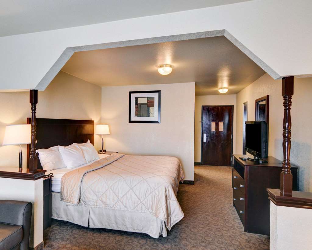 quality inn and suites terrell