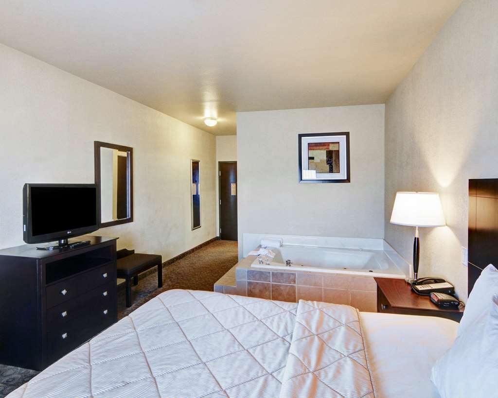 quality inn and suites terrell