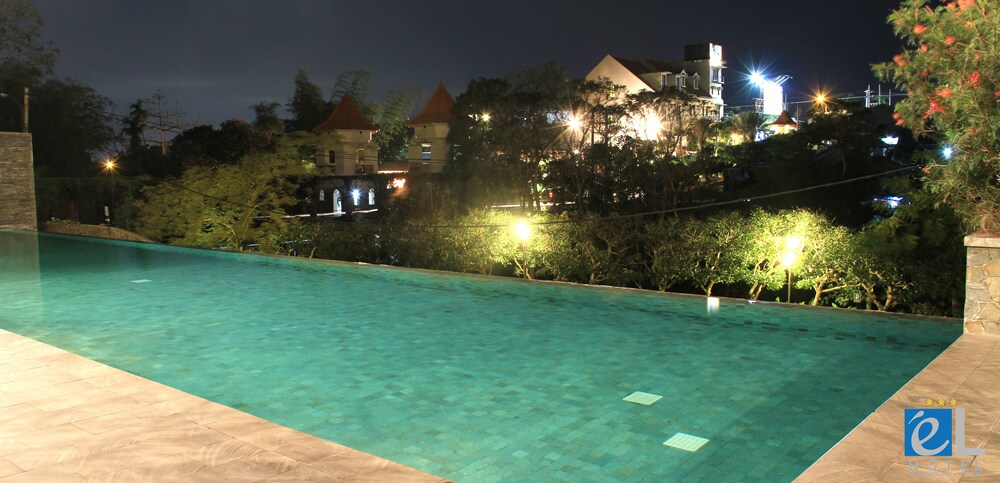 el hotel malang