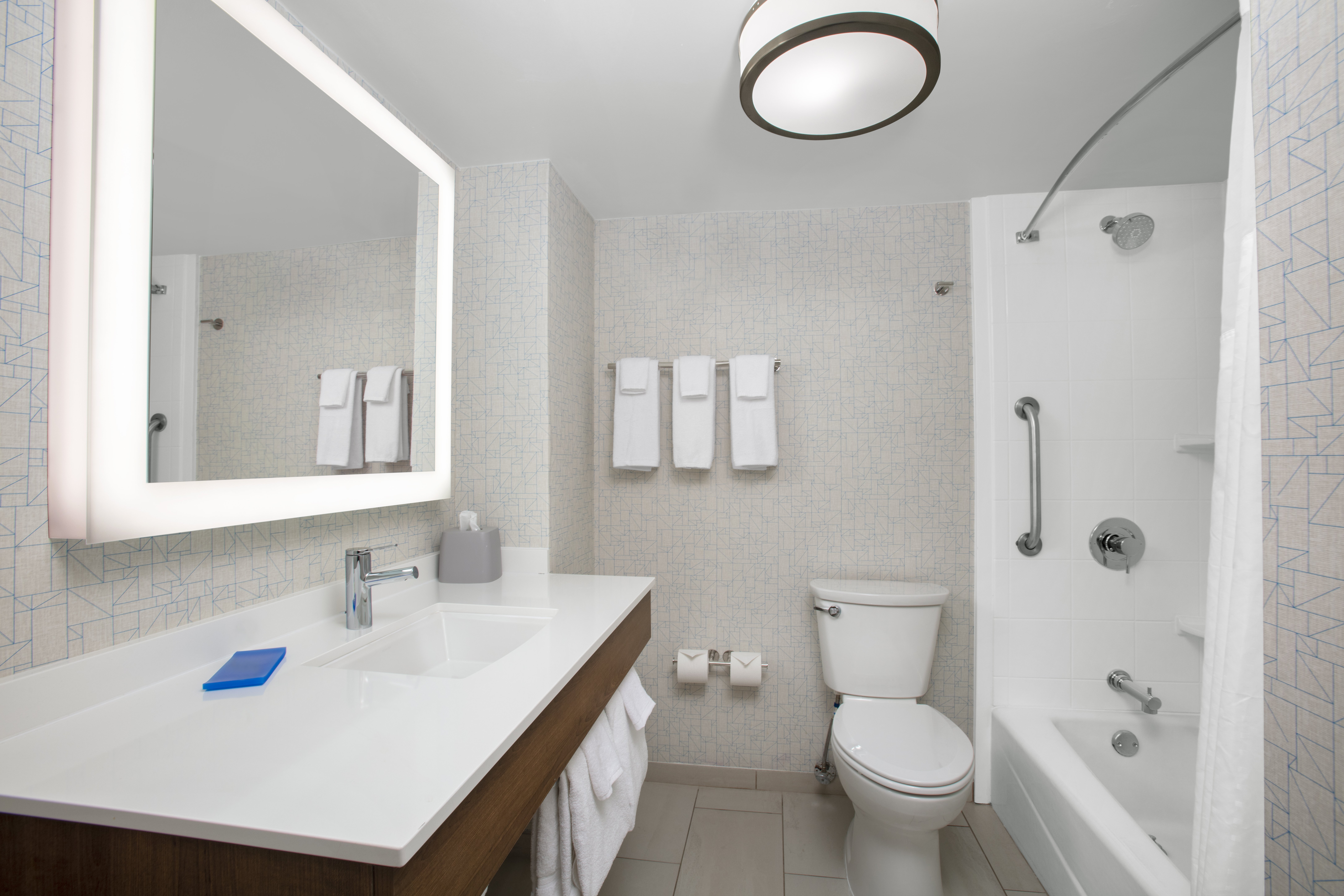 holiday inn express charleston civic center by ihg