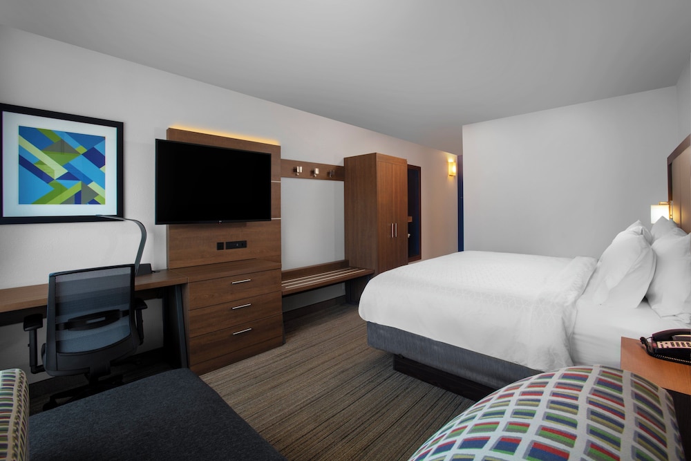 holiday inn express charleston civic center by ihg
