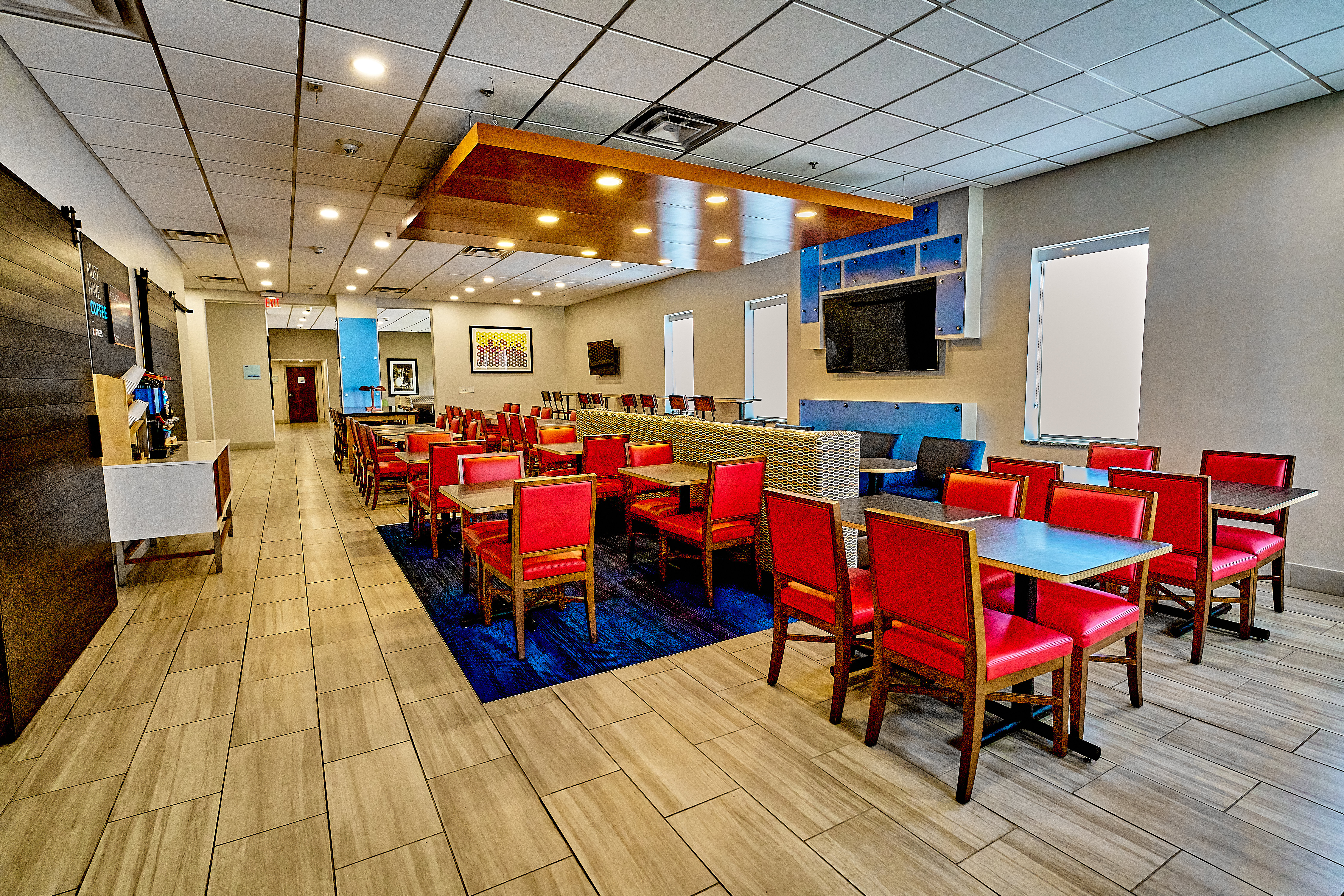 holiday inn express charleston civic center by ihg