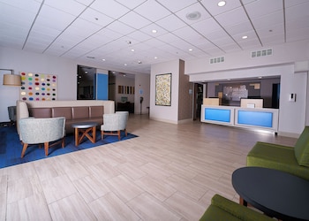 Holiday Inn Express Charleston-Civic Center By Ihg,South Charleston>>Charleston,3 star