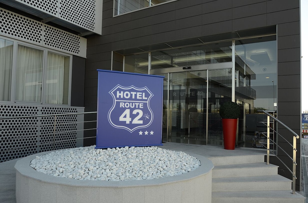 hotel route 42