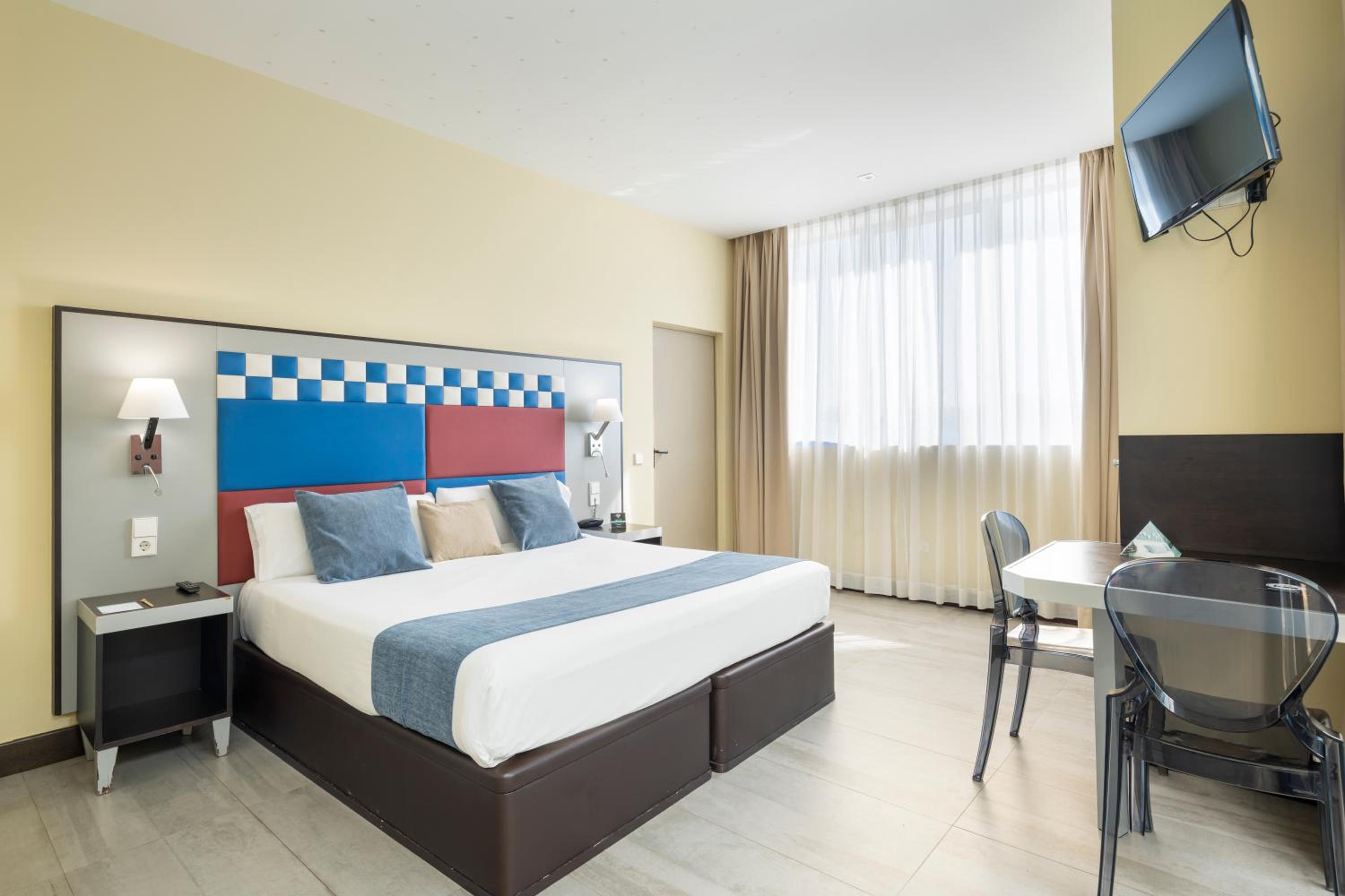 hotel route 42