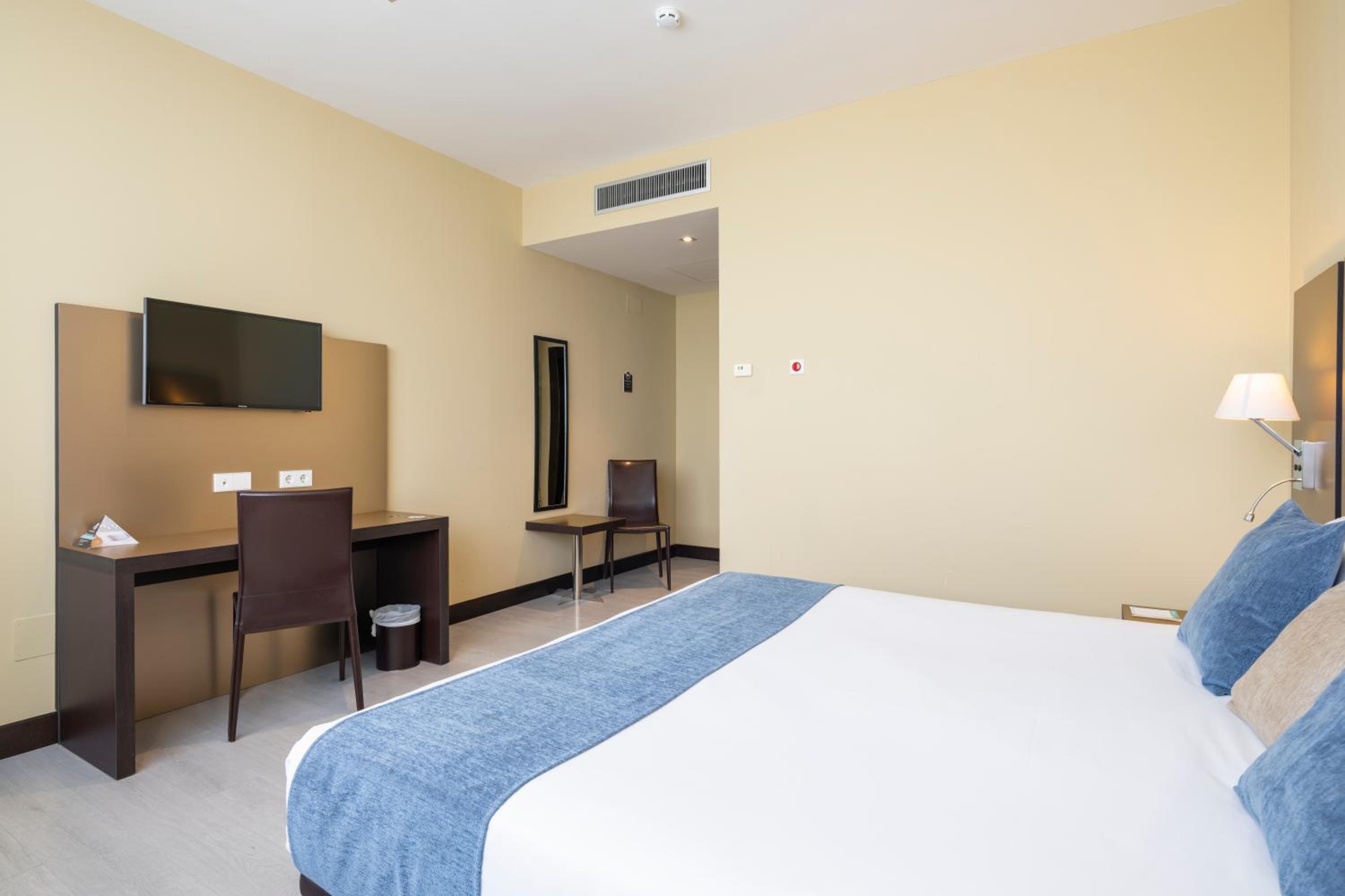 hotel route 42