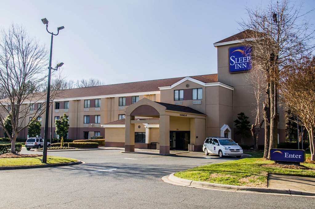 sleep inn airport billy graham parkway