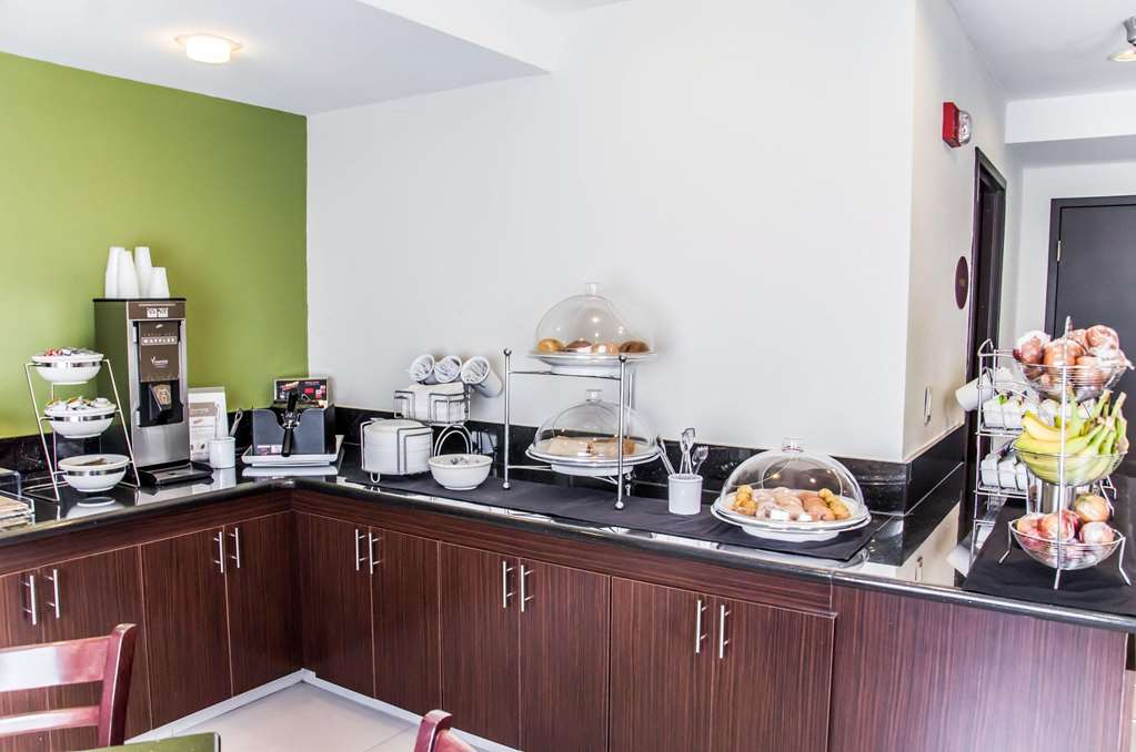 sleep inn airport billy graham parkway