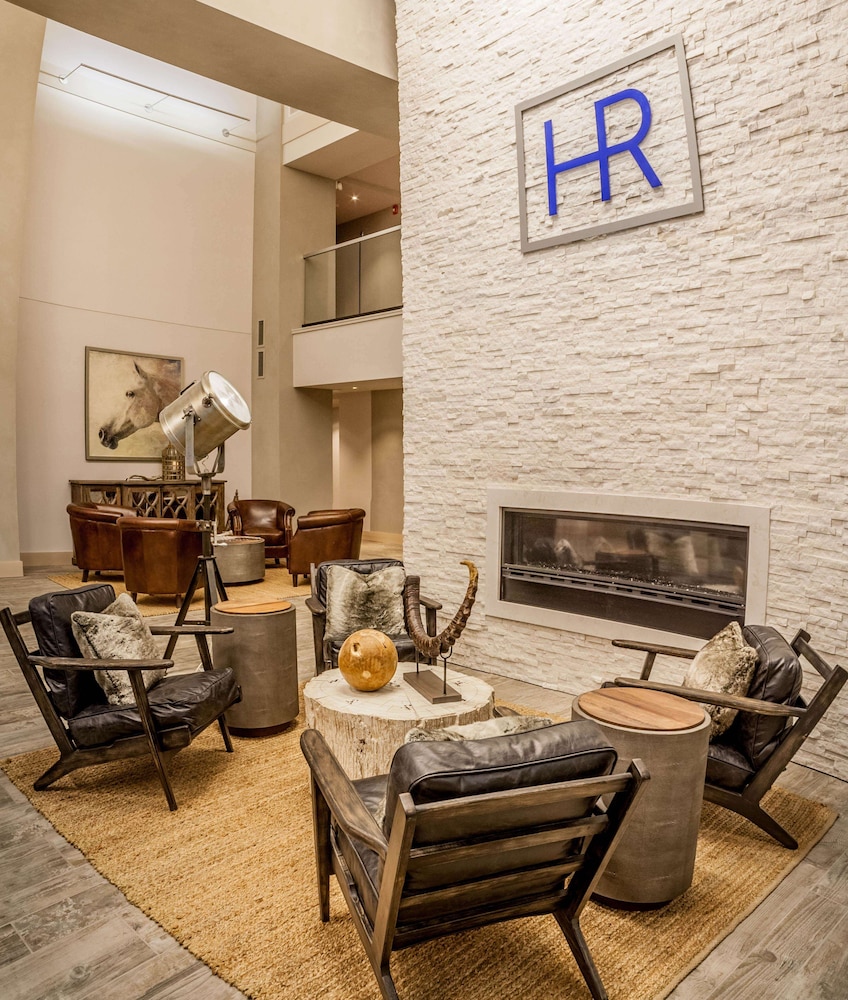 hotel renovo des moines urbandale tapestry collection hilton