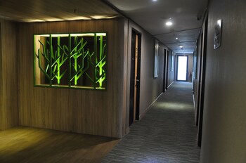 sala view hotel