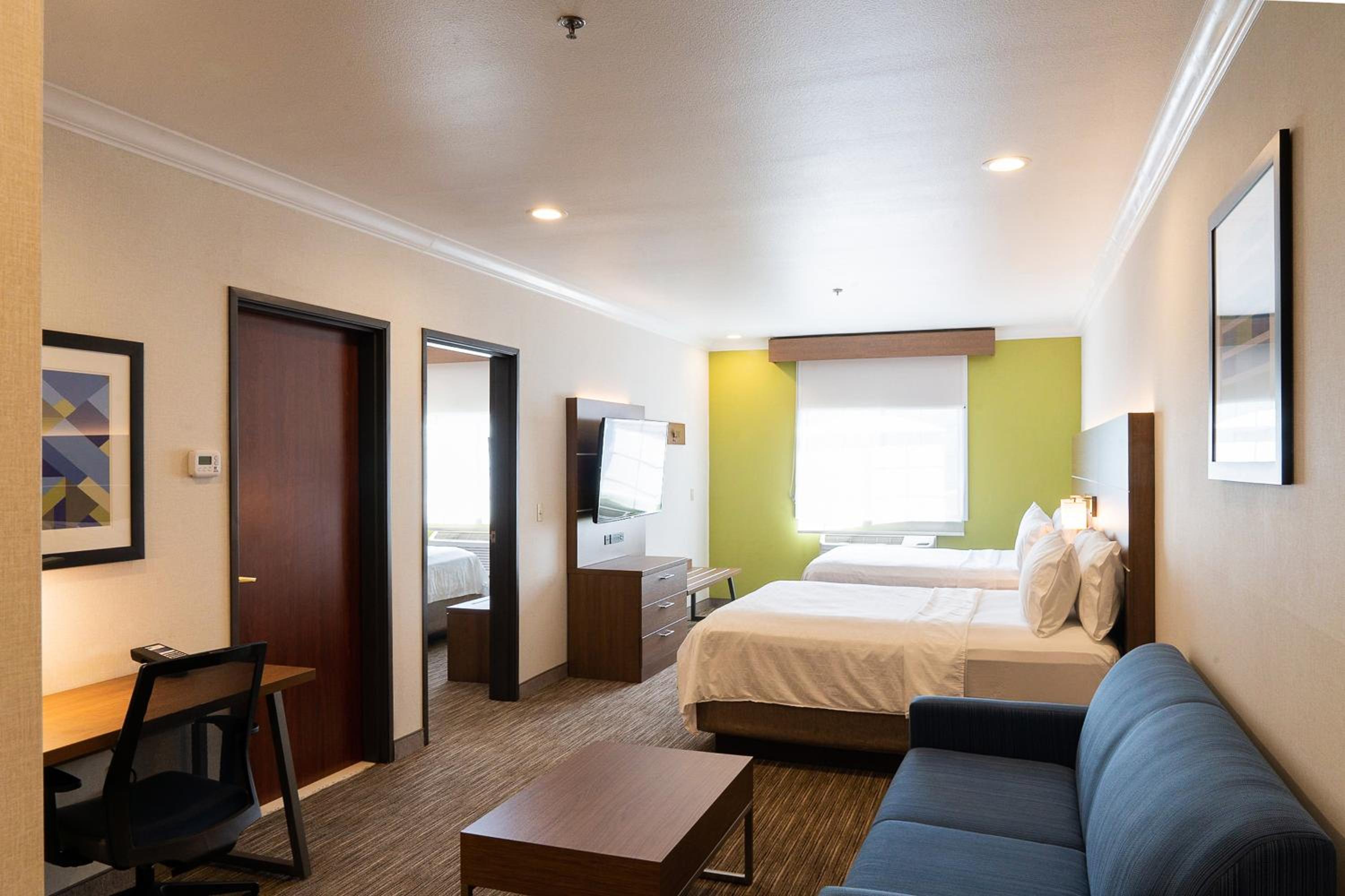 holiday inn express and suites davis university area