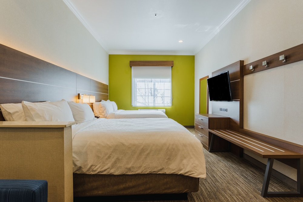 holiday inn express and suites davis university area