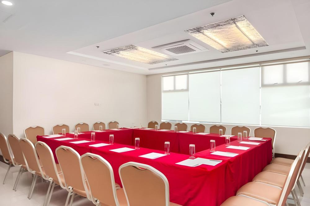 azia suites and residences