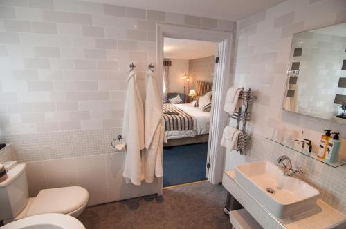 the ellerby country inn