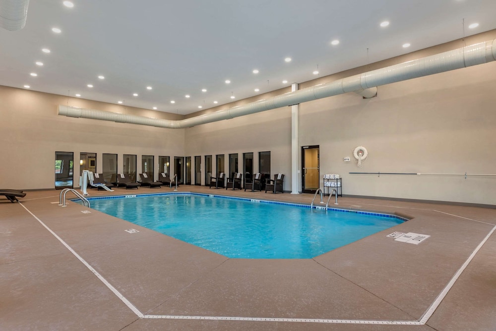 comfort suites fort wayne southwest