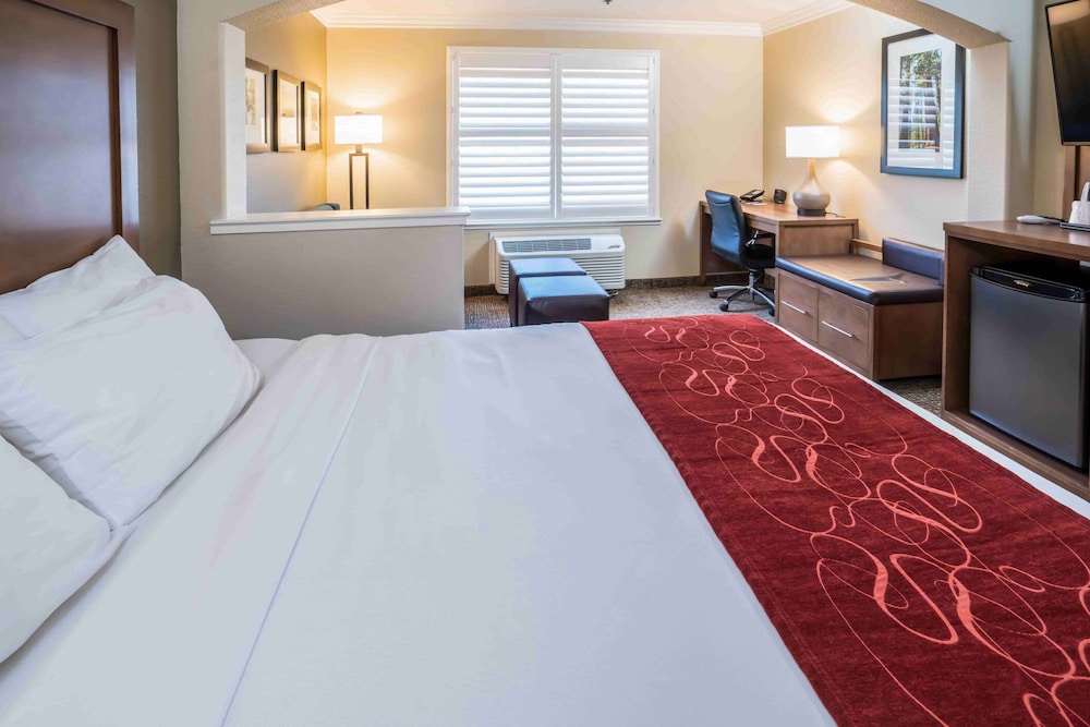 comfort suites fresno river park