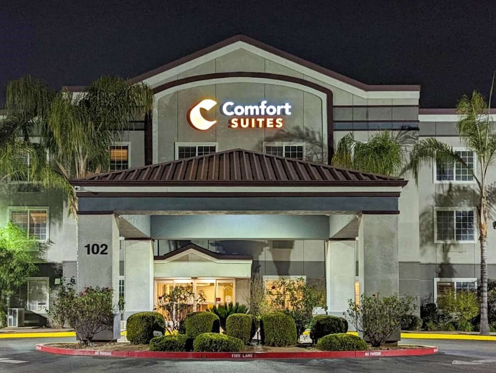 comfort suites fresno river park