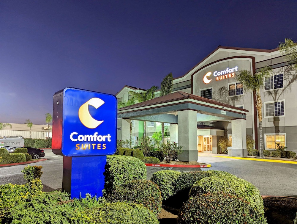 comfort suites fresno river park
