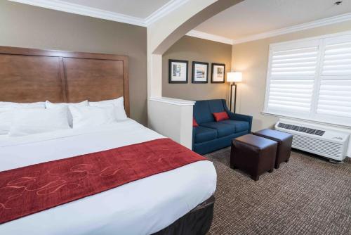 comfort suites fresno river park