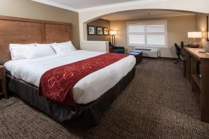comfort suites fresno river park