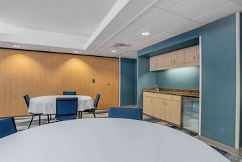 comfort suites gastonia charlotte